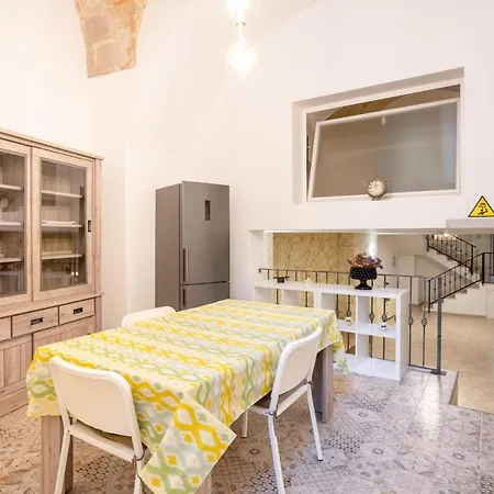 Convivo Palazzo Galateo * Lecce